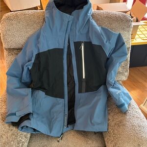 686 GLCR ski / snowboarding jacket coat